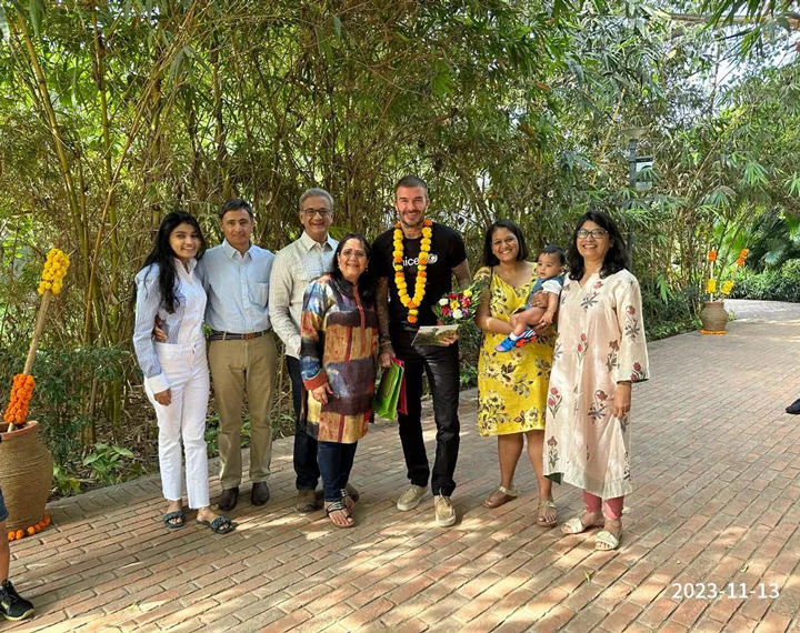 联合国亲善大使 大卫&middot;贝克汉姆 造访森博集团